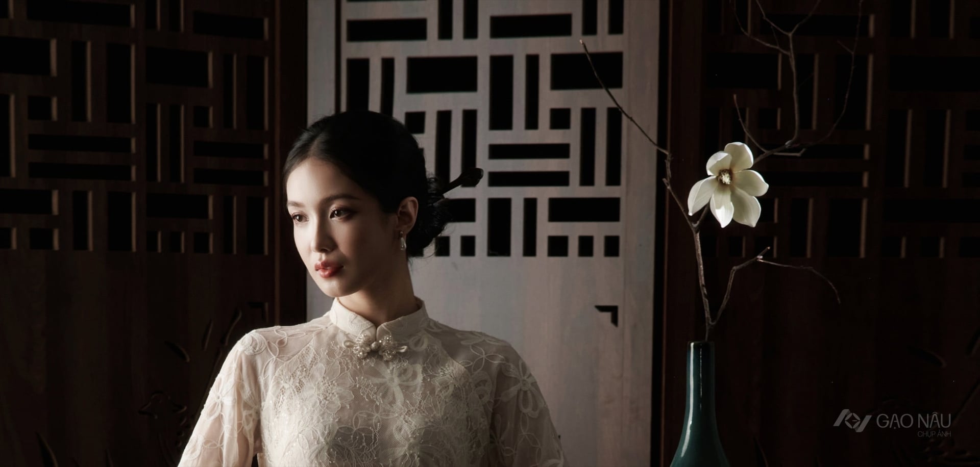 "Áo dài ánh trăng" — Khi áo dài Việt gặp ánh sáng đêm tối — ảnh 1