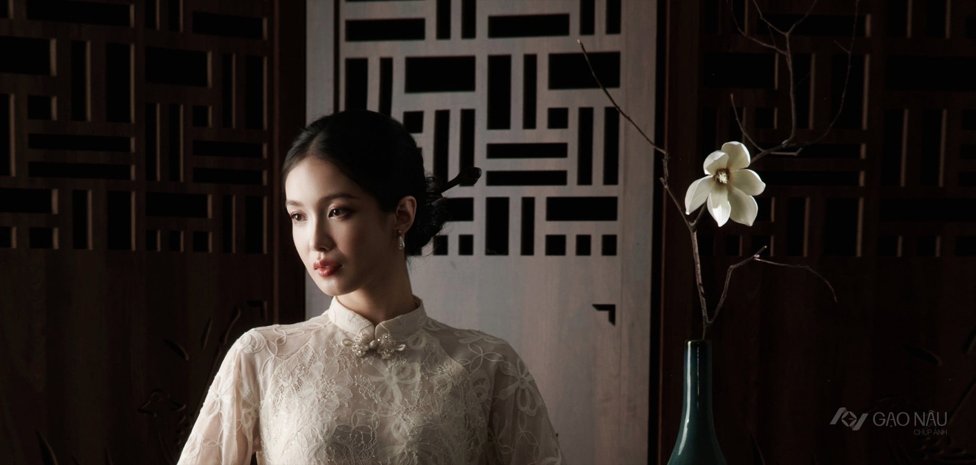 "Áo dài ánh trăng" — Khi áo dài Việt gặp ánh sáng đêm tối — ảnh 1