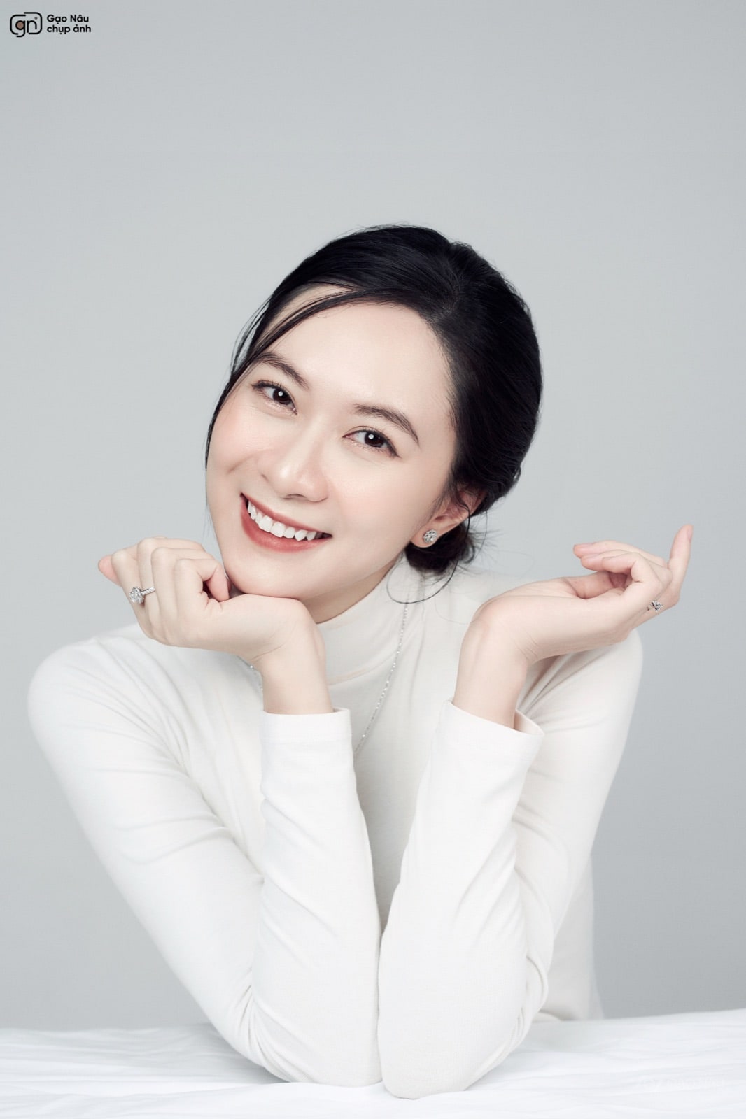 CD ÁO CAO CỔ TRẮNG- BP10