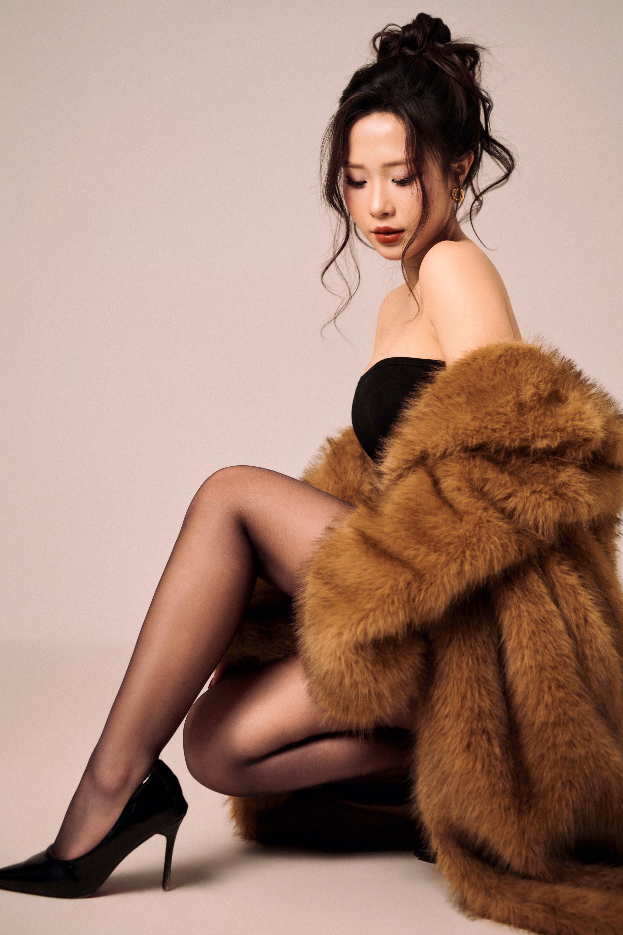 Sáu mươi phần trăm 3