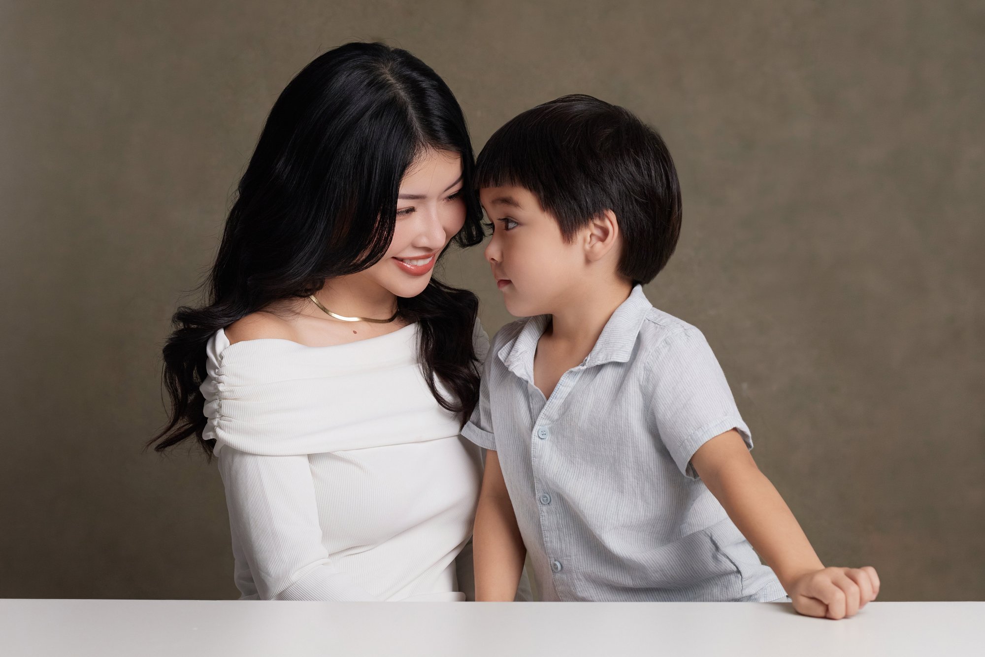 Bên cạnh một bàn tay nhỏ 7
