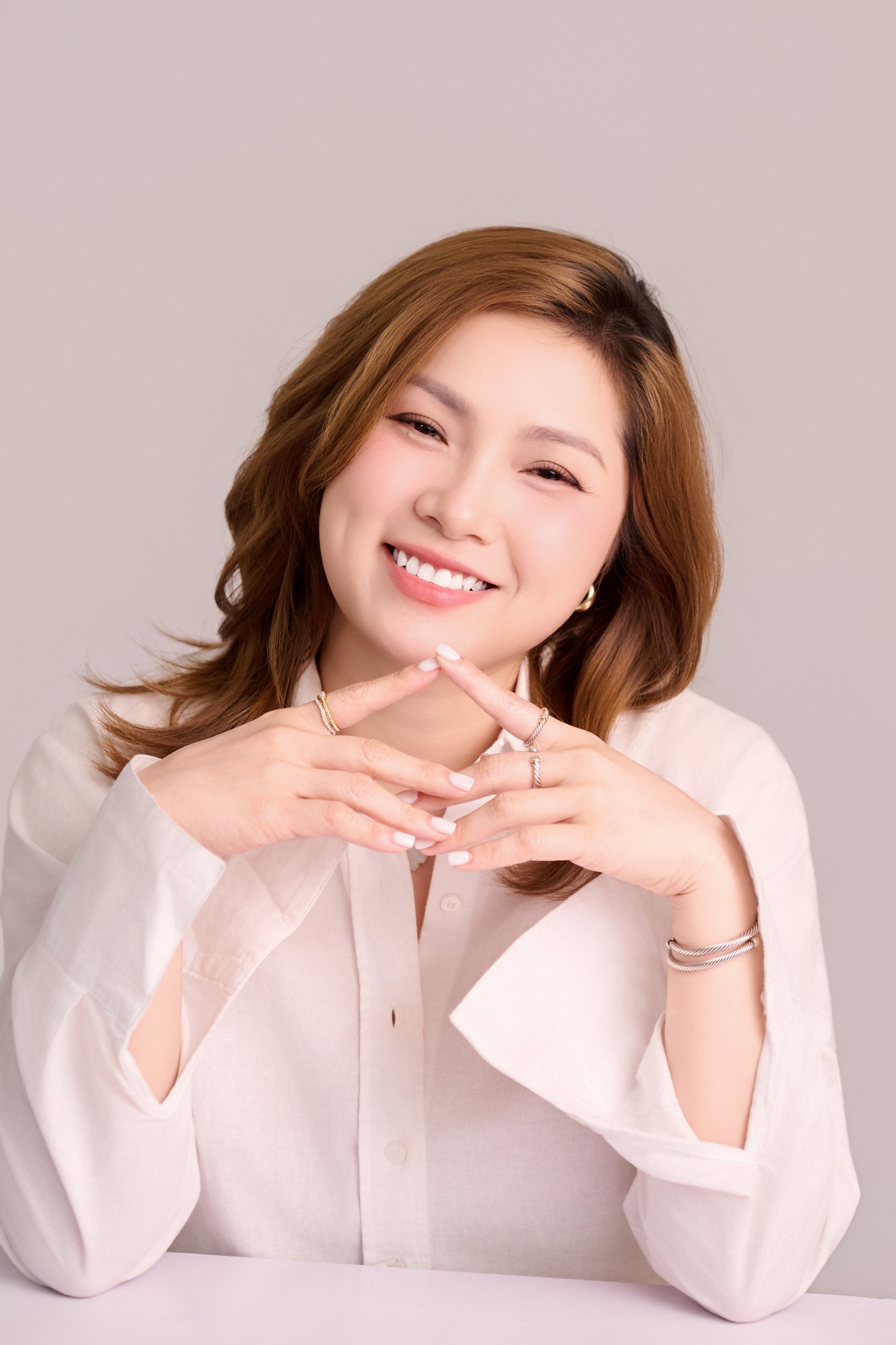 Bó hoa hồng trắng tự tay mua trên đường về 13