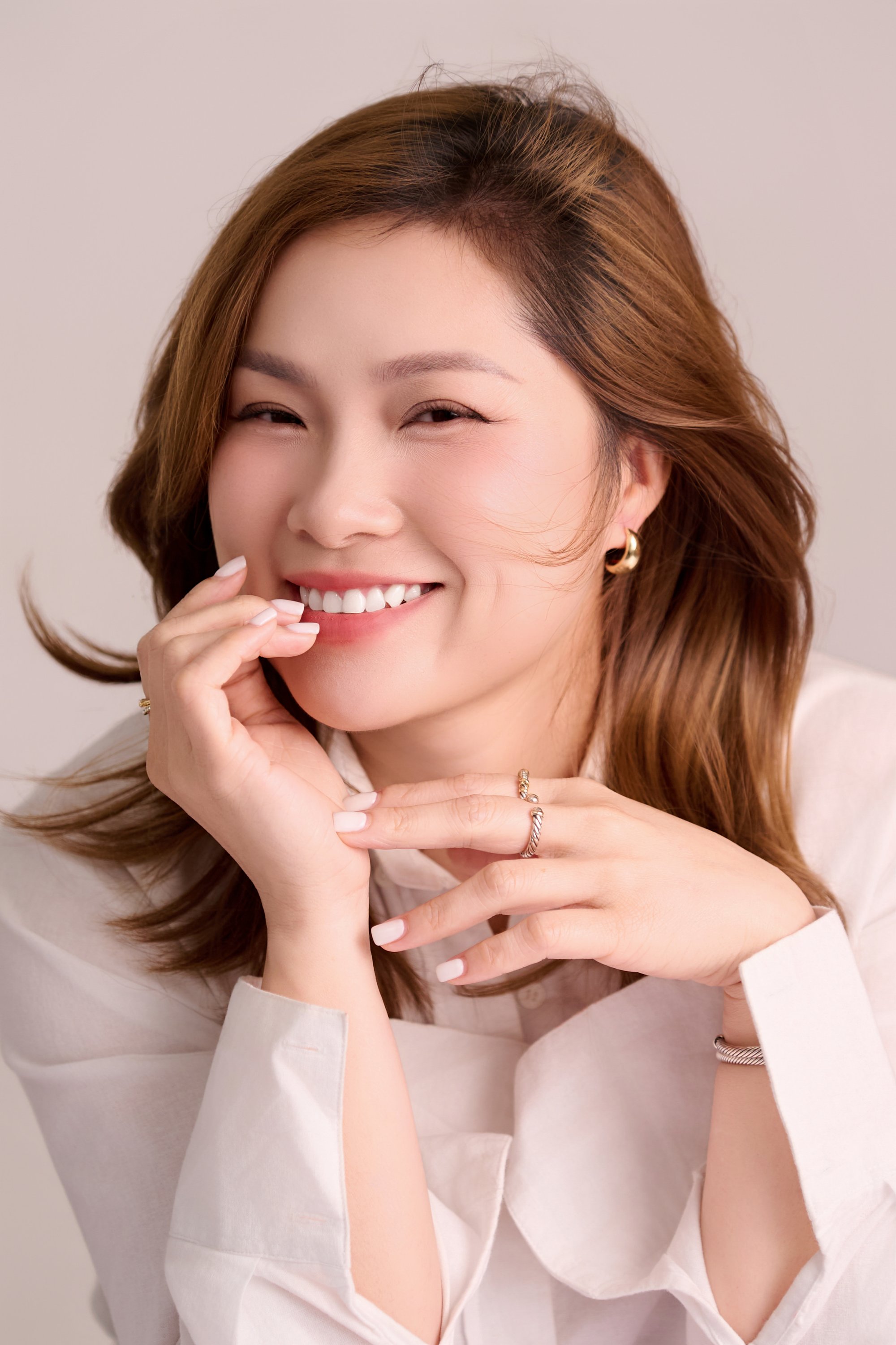 Bó hoa hồng trắng tự tay mua trên đường về 15