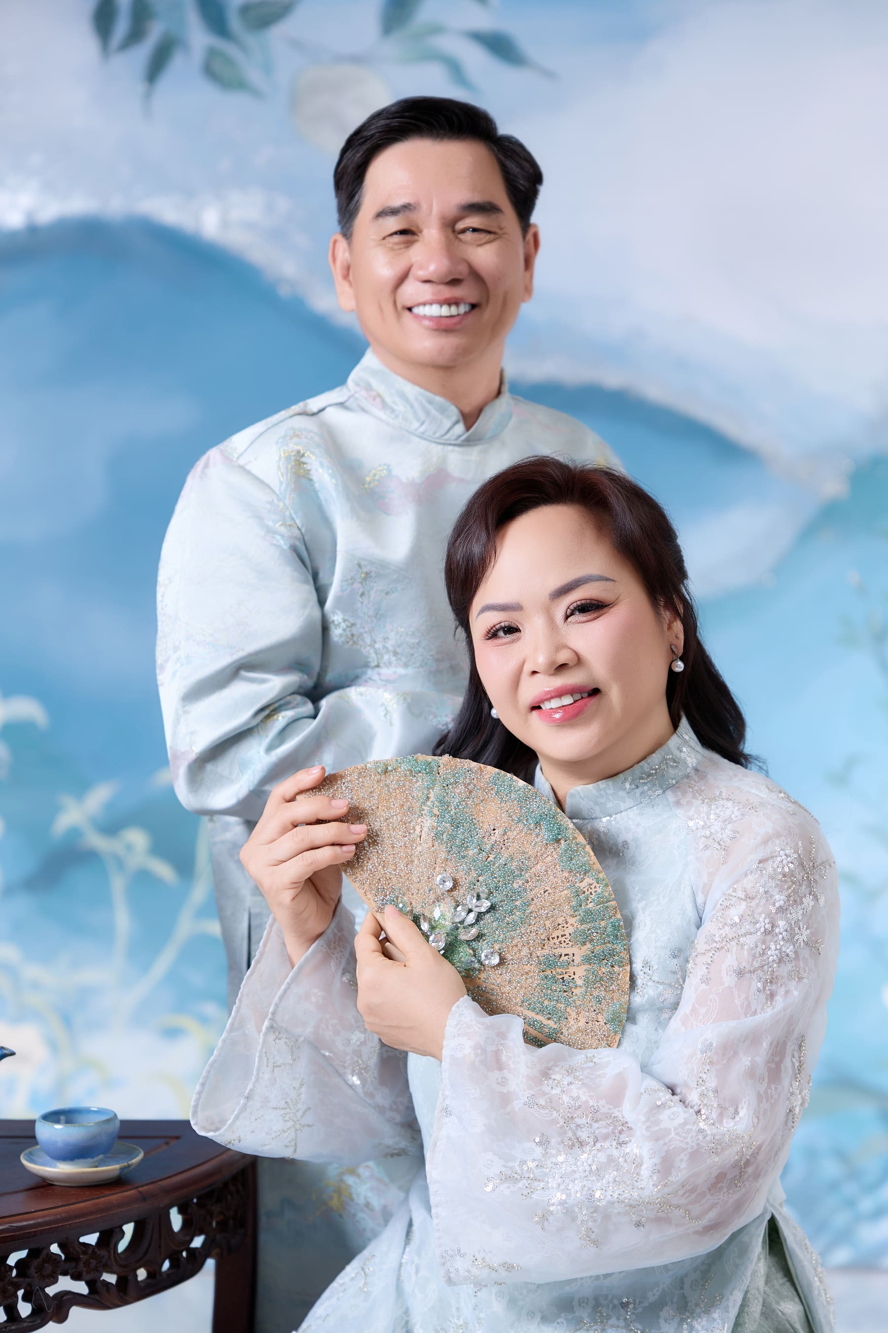 Gần ba mươi lăm năm, vẫn còn tiếng cười 6
