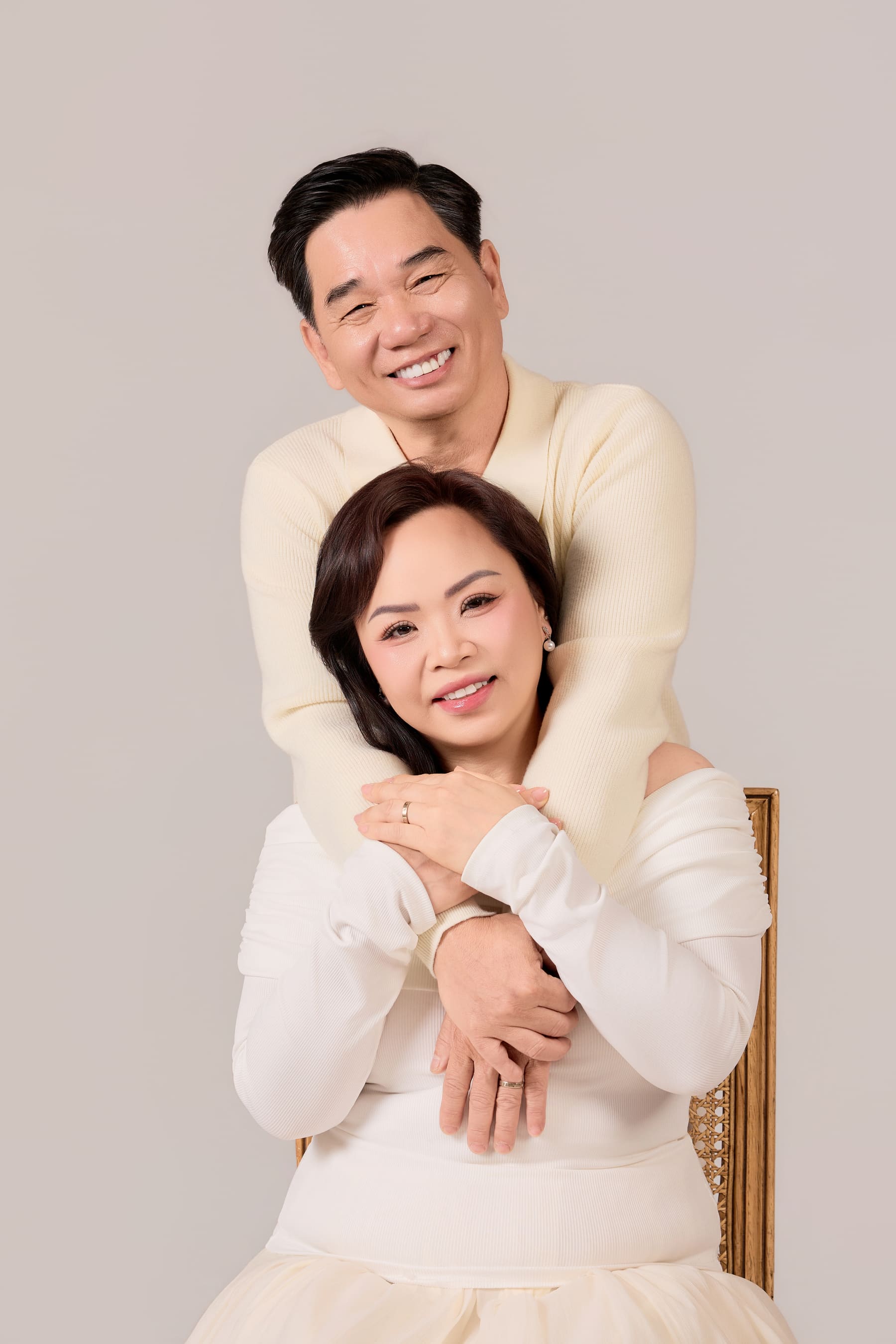 Gần ba mươi lăm năm, vẫn còn tiếng cười 23