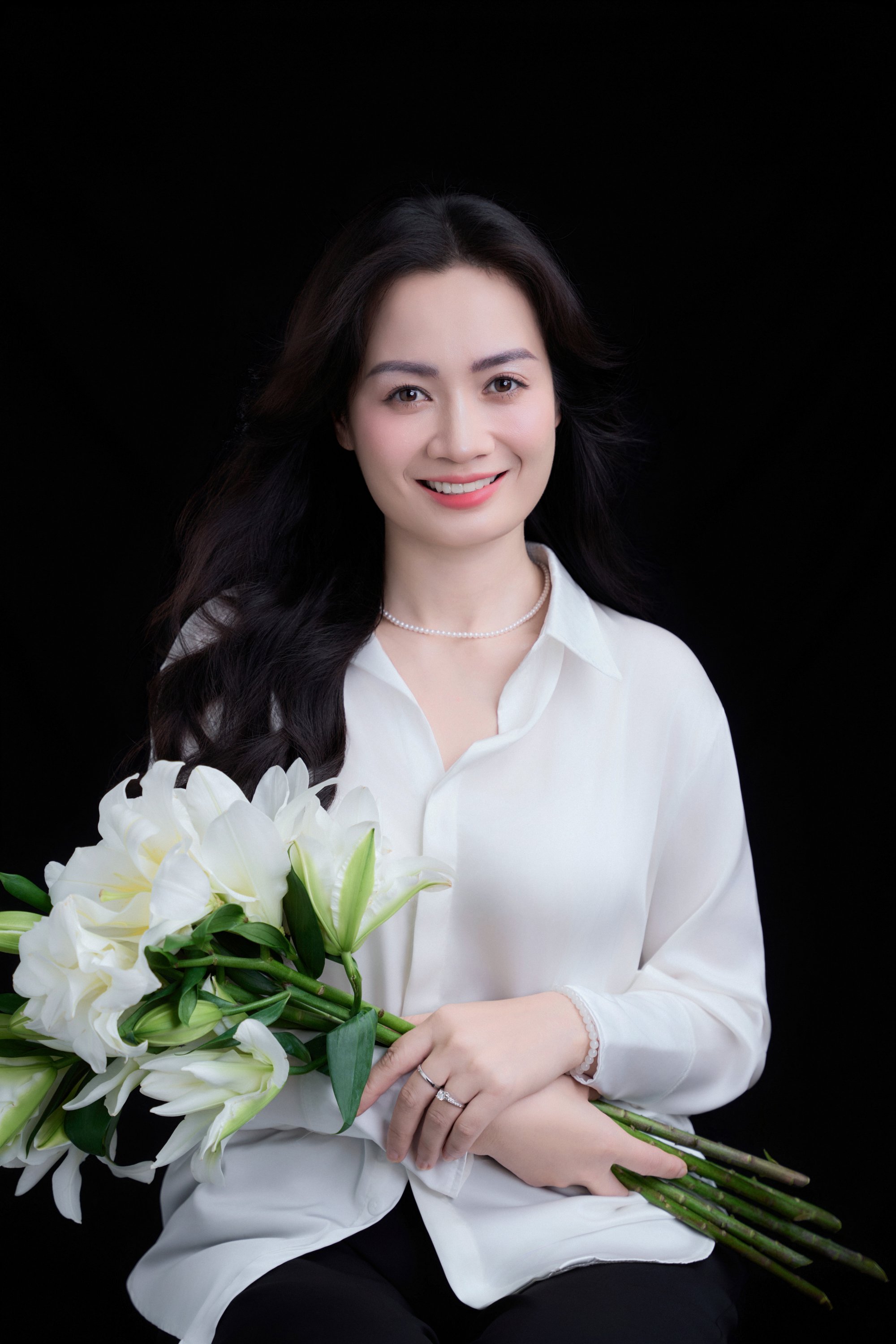 Hai cô con gái và một đời mẹ mãi vương 3