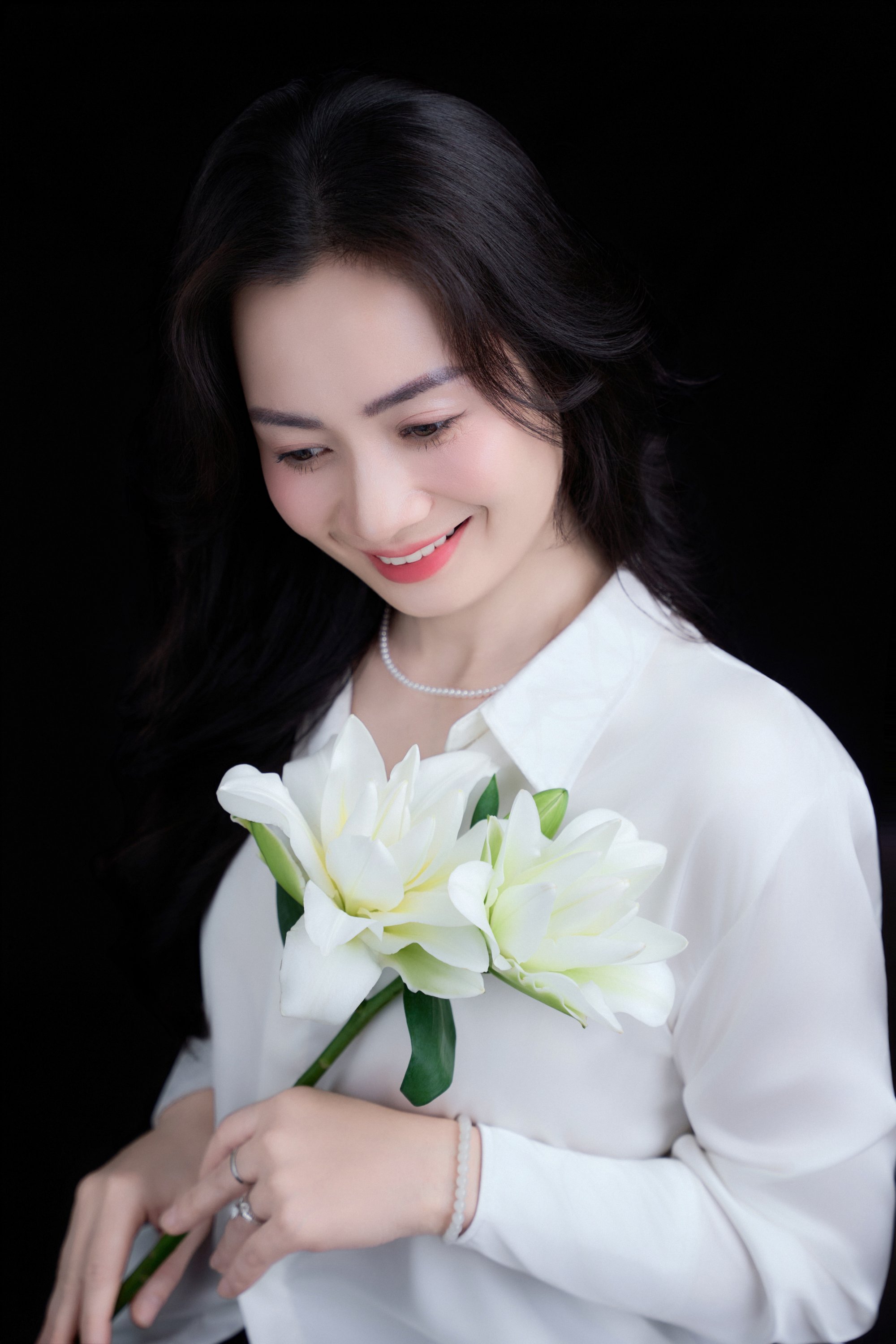 Hai cô con gái và một đời mẹ mãi vương 8