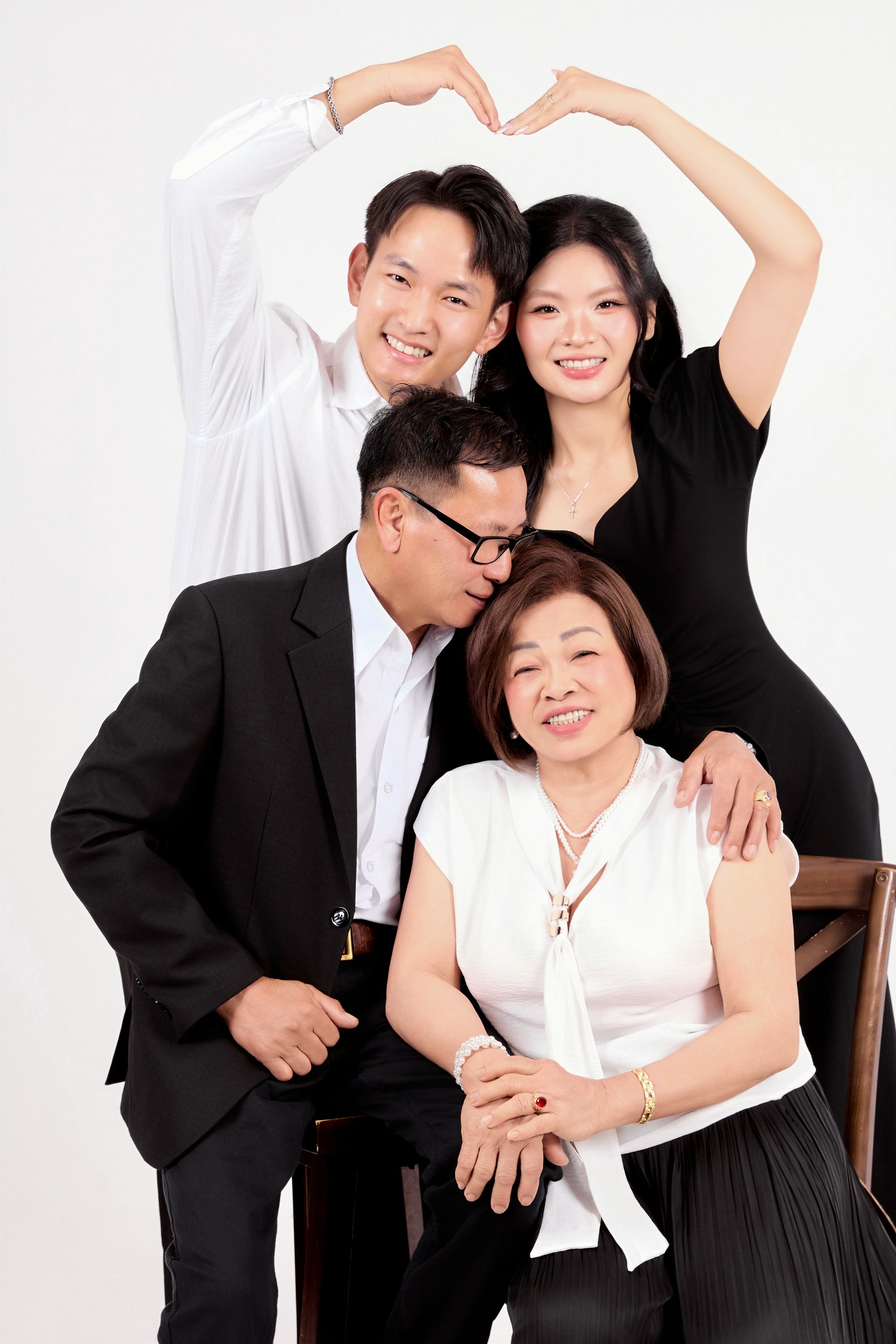 Khi tình thương đứng bên cạnh tình thương 18