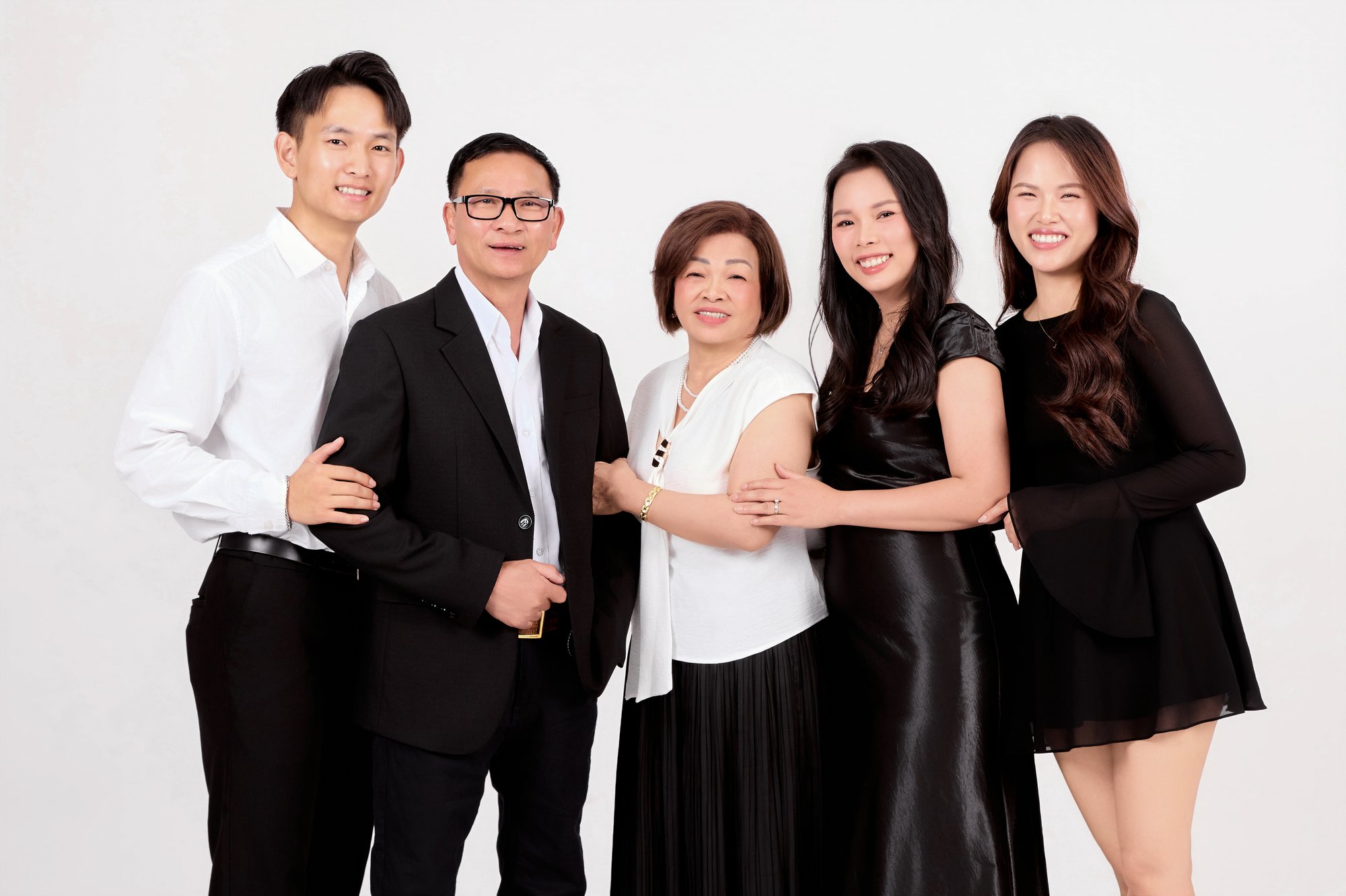 Khi tình thương đứng bên cạnh tình thương 25