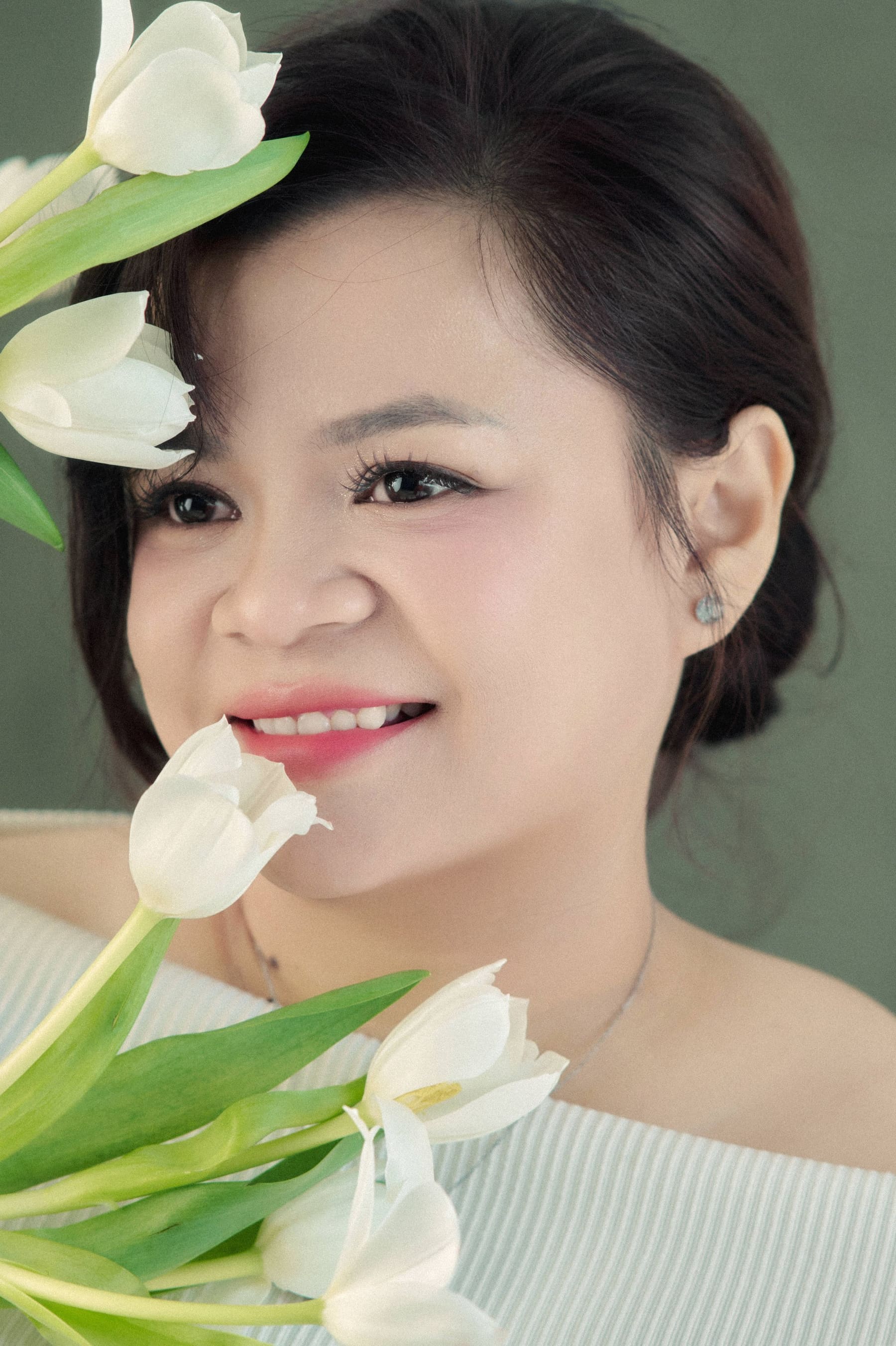 Một cái ngoảnh lại với chính mình