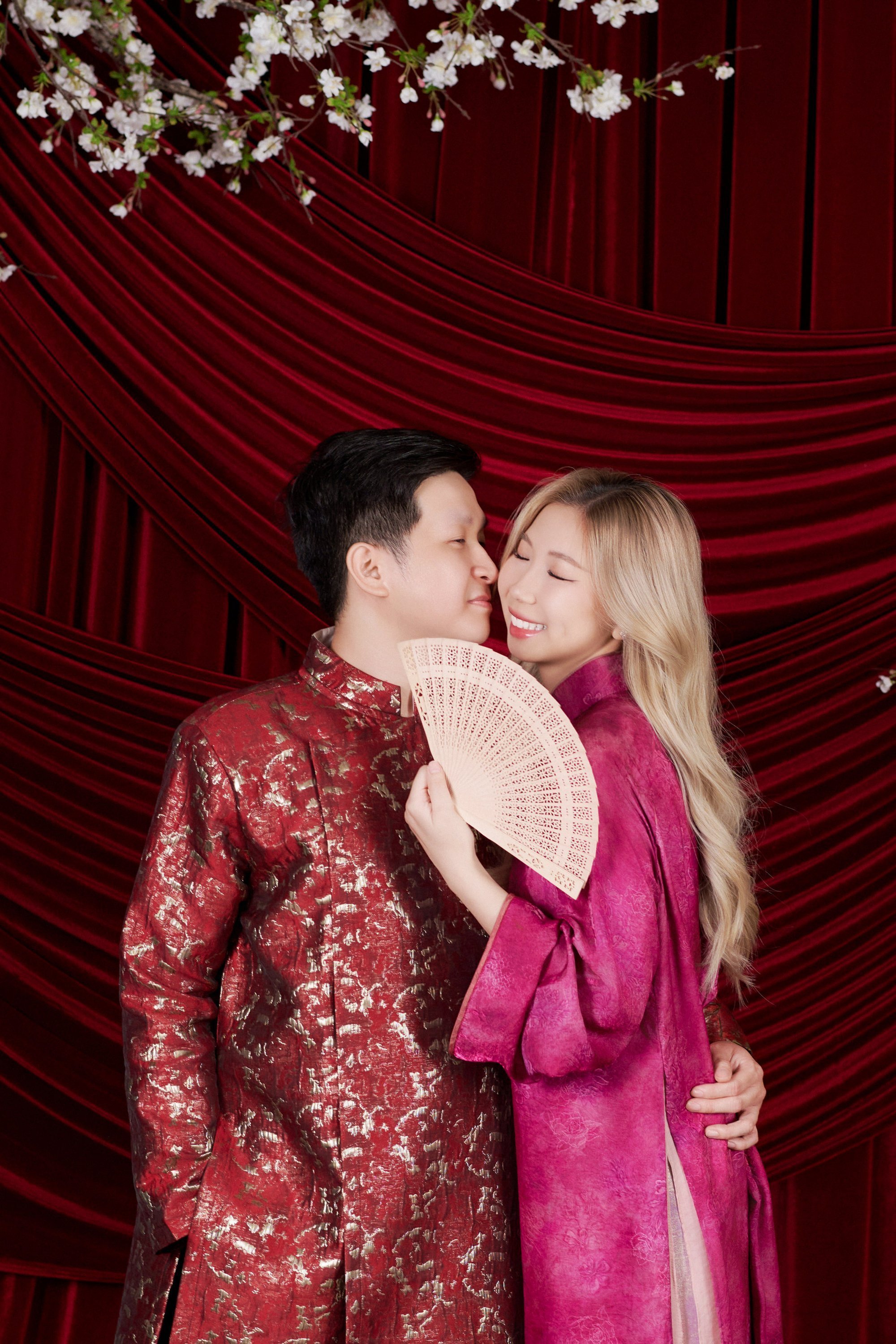 Một chuyến về, hai người cùng ở lại 6