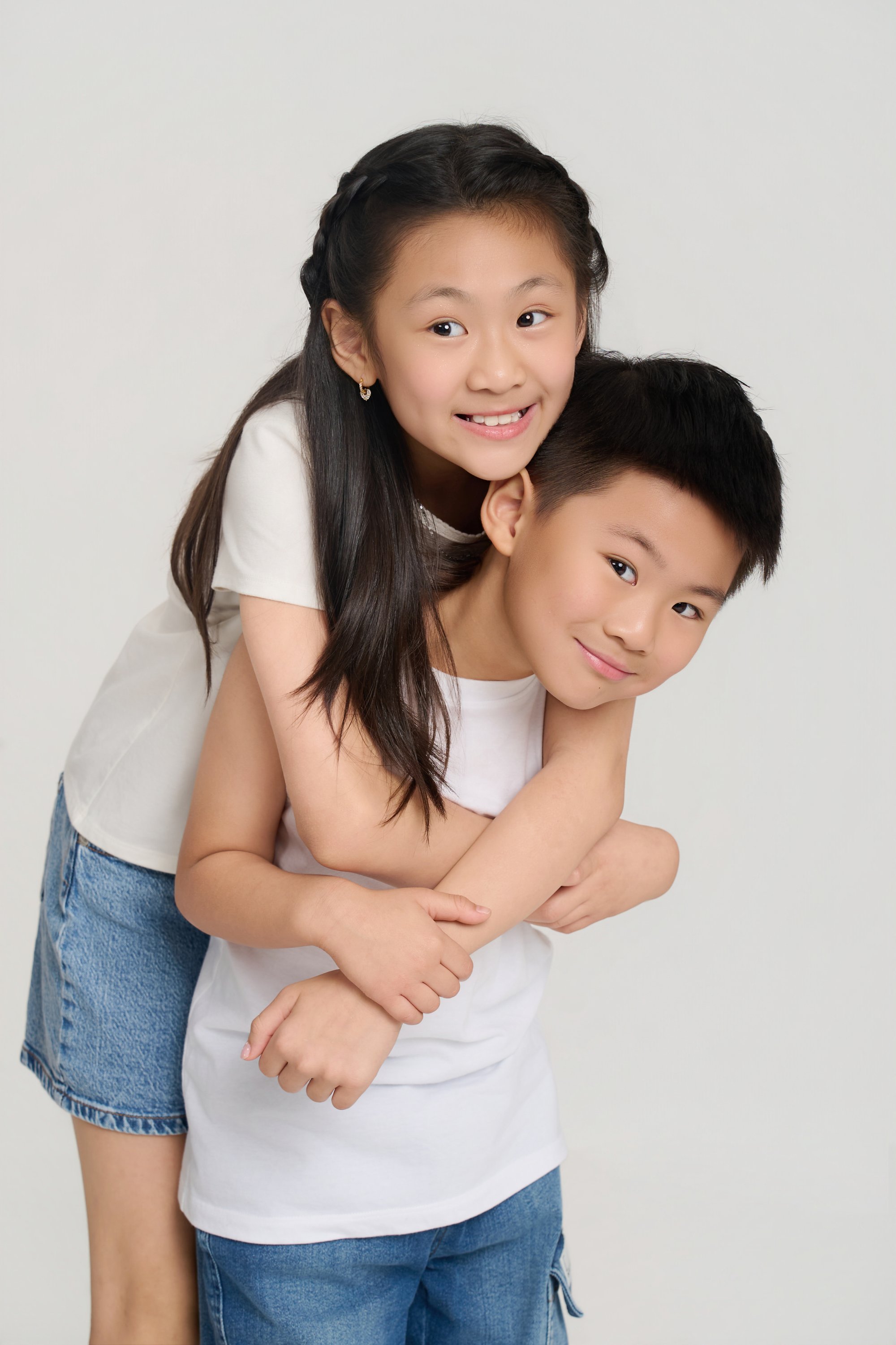 Bên kia là đại dương, bên này là ba mẹ 4
