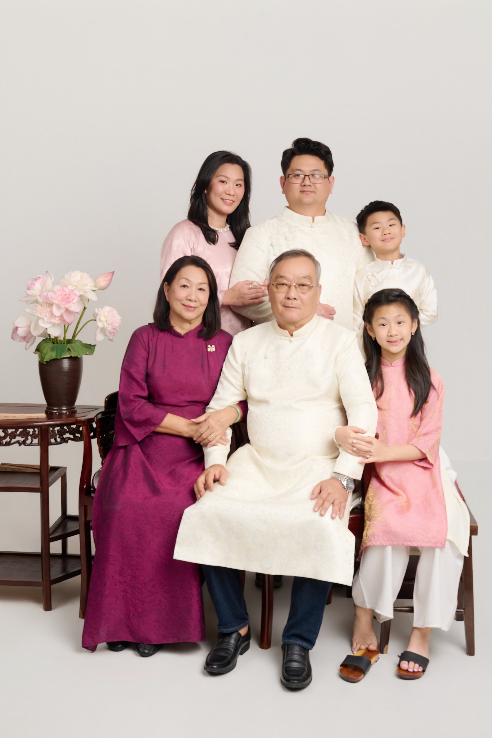 Bên kia là đại dương, bên này là ba mẹ 9
