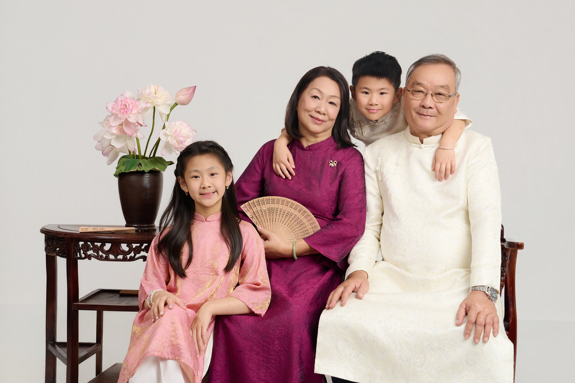 Bên kia là đại dương, bên này là ba mẹ 10