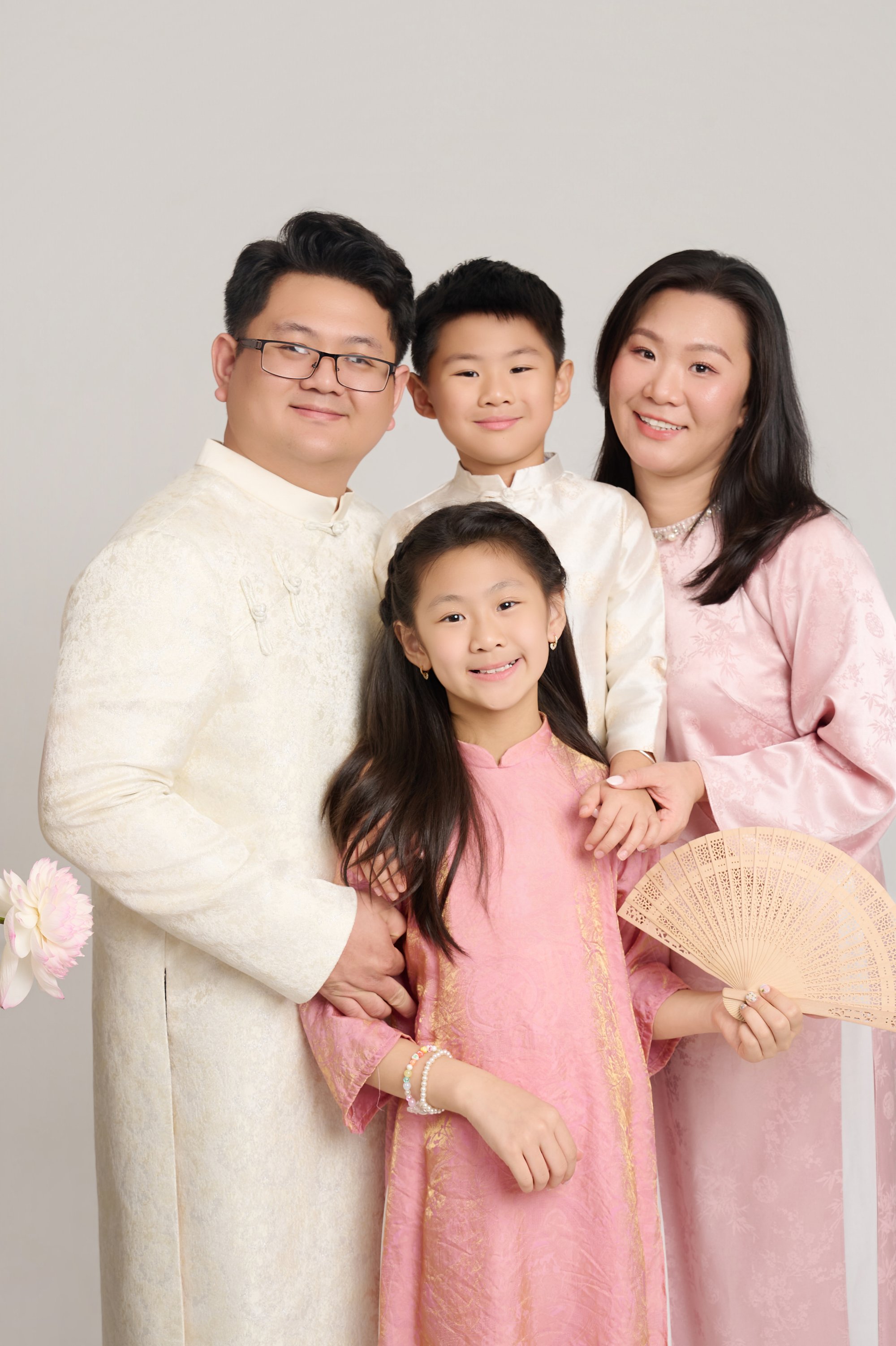 Bên kia là đại dương, bên này là ba mẹ 13