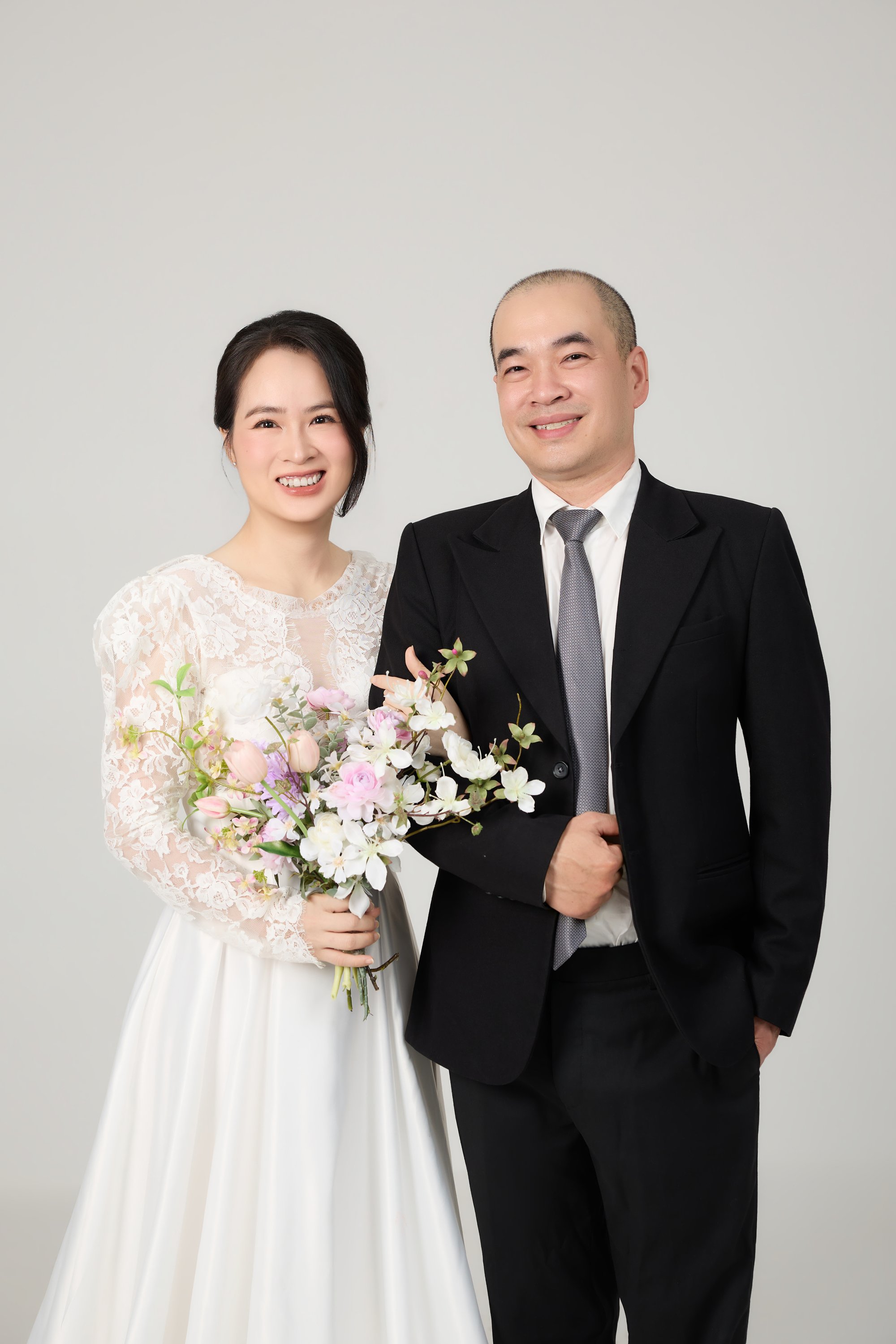 Khi váy trắng đến sau tiếng trẻ con 3