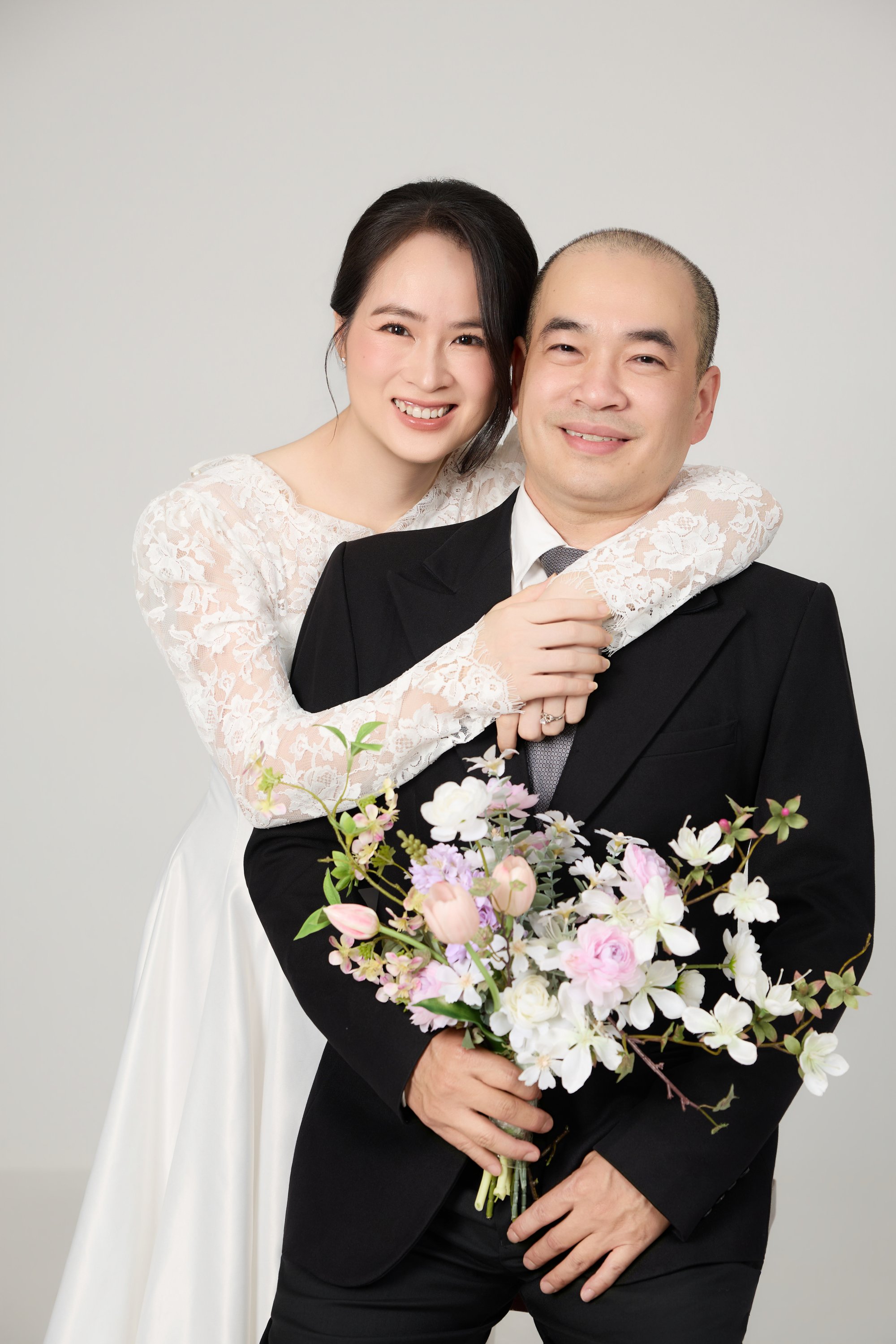 Khi váy trắng đến sau tiếng trẻ con 4