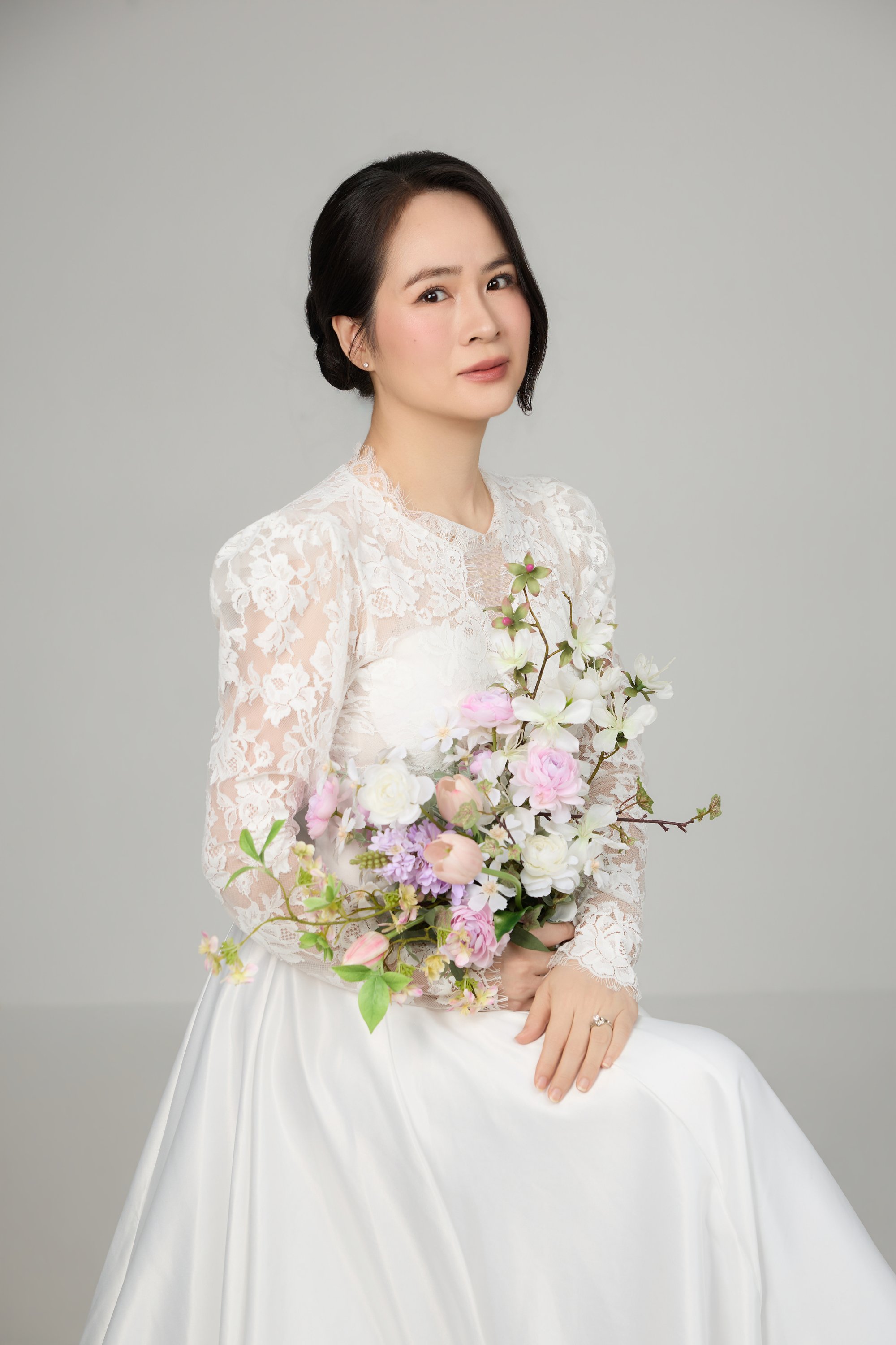 Khi váy trắng đến sau tiếng trẻ con 7