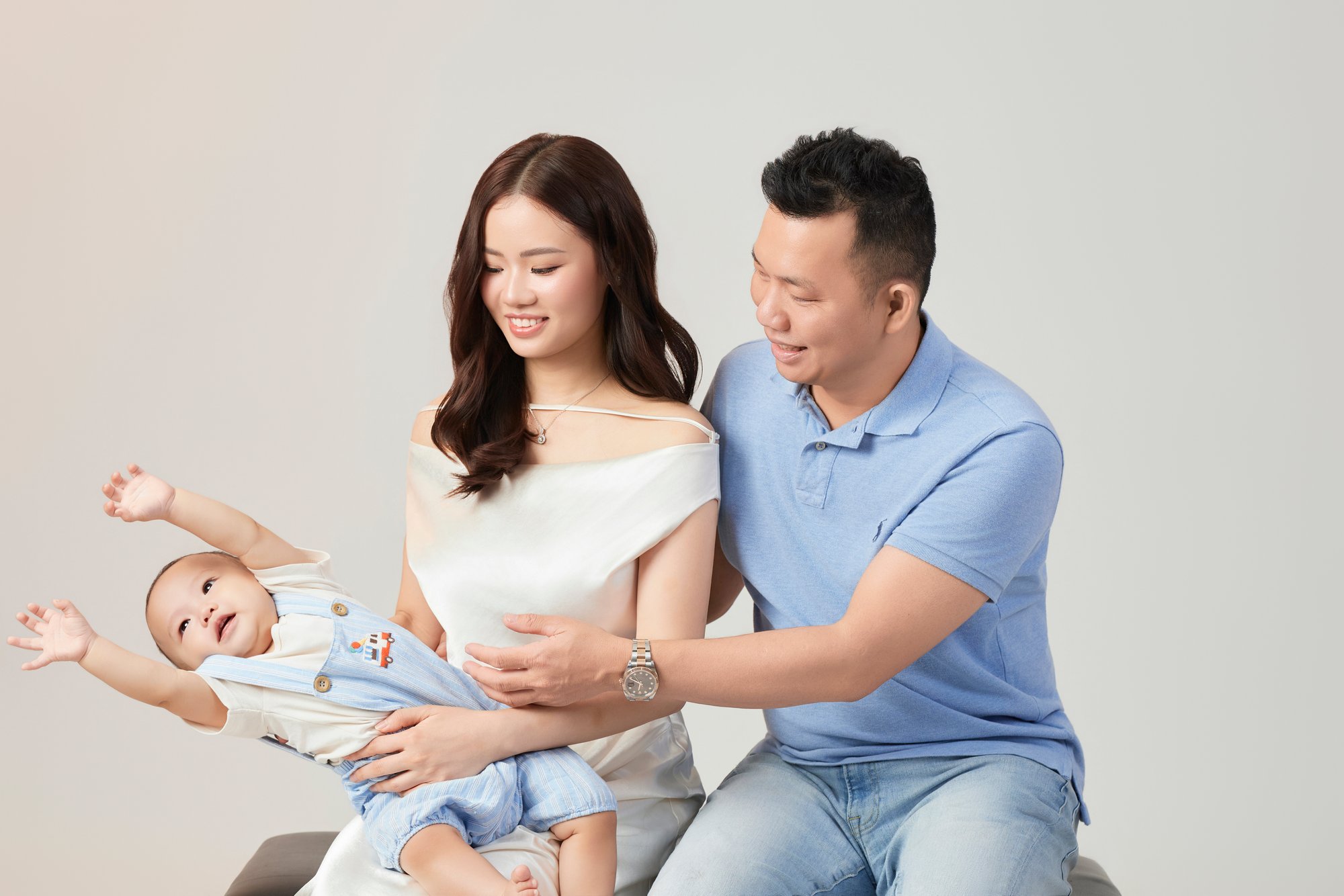 Mùi sữa trên vai áo 15